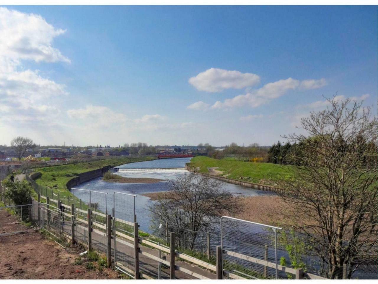 Newly Built, Splendid House For 5 In Manchester! Zewnętrze zdjęcie